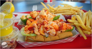 Lobster Rolls With French Fries : Damn That Looks Good